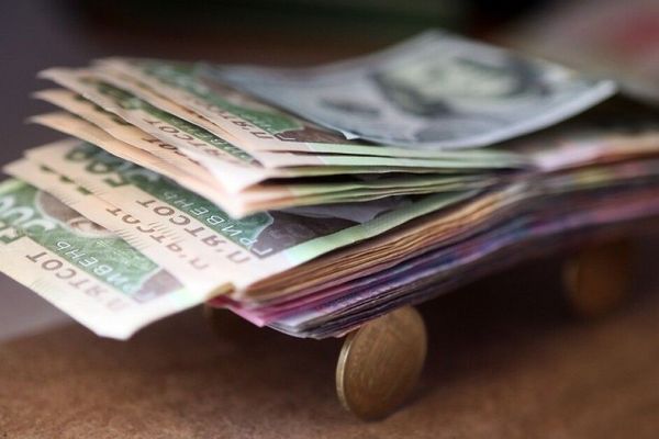 Пенсии за выслугу лет: кто в Украине может получить более 20 000 грн