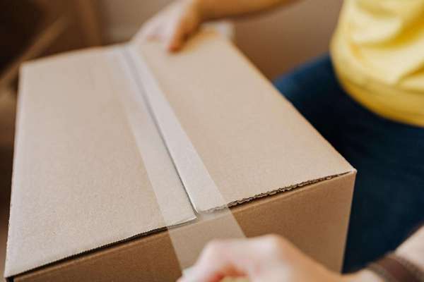 Новая почта выставила новые требования к упаковке посылок: что изменилось
