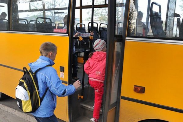 В Киеве ввели плату за проезд для школьников: в КГГА сделали заявление