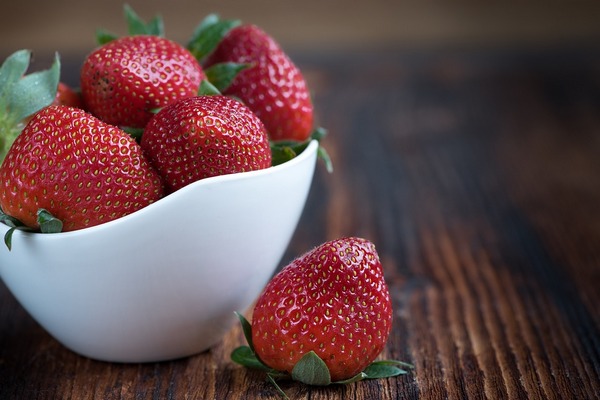 В Украине начала дорожать клубника: что повлияло на цену ягоды