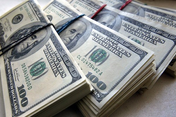 Украинцам сообщили, что будет с курсом доллара в сентябре