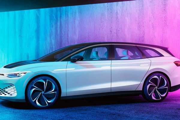 Volkswagen показал свой первый электрический универсал