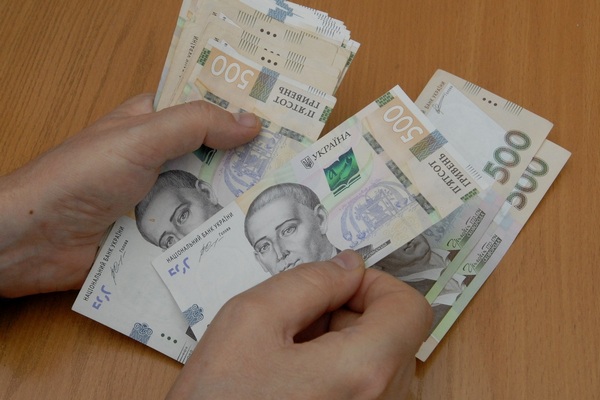 Украинским школьникам будут выплачивать почти по 3000 грн в месяц, — Кабмин