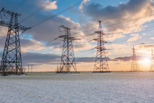 Нацкомиссия приняла решение о повышении тарифа на передачу электроэнергии: что это значит для бытовых потребителей
