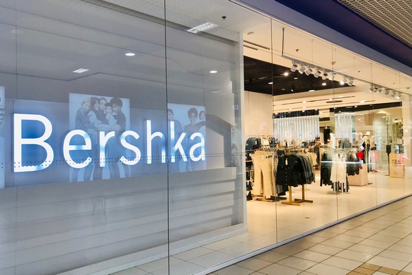 Магазины Zara, Bershka и других известных брендов одежды снова откроются в Украине