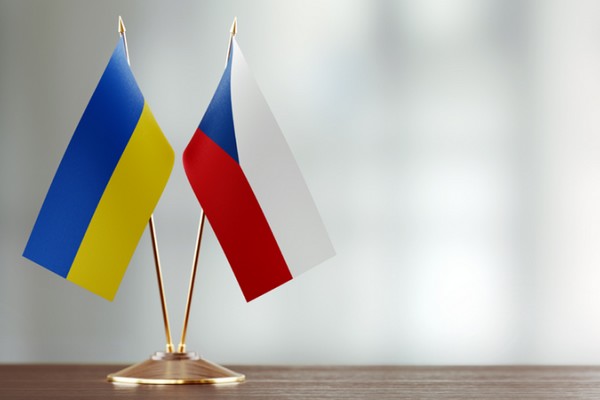 В Чехии пригрозили штрафами и депортацией военнообязанным украинцам
