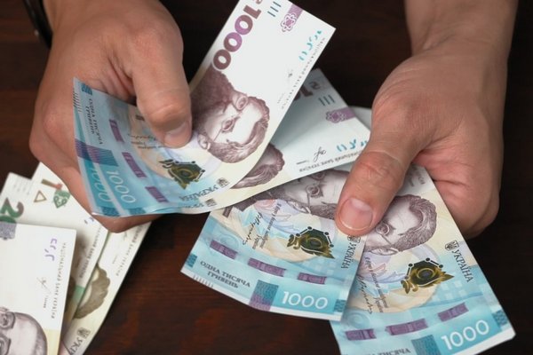 ООН выдаст украинцам денежную помощь 10 800 грн: кто и как может получить