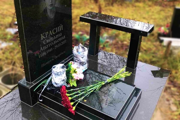 Критерии выбора памятников: что важно учесть при поисках долговечного надгробия