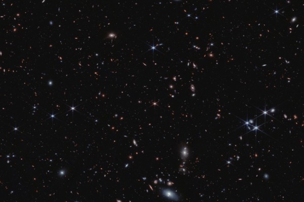 Рассекреченная миссия NASA: загадка «светящихся светлячков» Джона Гленна