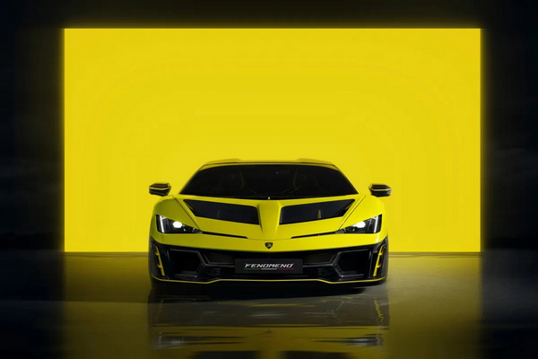 Мощь в 1080 л.с.: Lamborghini Fenomeno бросает вызов суперкарам