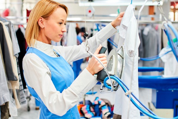 Сколько обычно хранятся вещи в химчистке