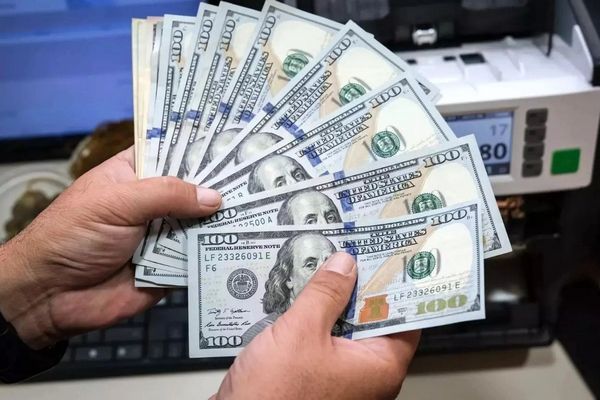 Как проверить надёжность компании, занимающейся обменом ветхих долларов