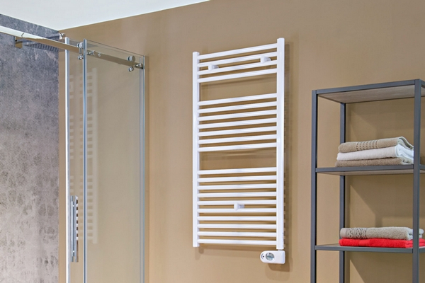 Лучшие параметры и советы по выбору электрического полотенцесушителя для комфортного дома