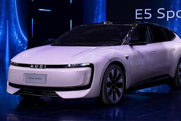 Audi E5 или AUDI E5? Все о новом недорогом электрокаре, лишенном логотипа с четырьмя кольцами