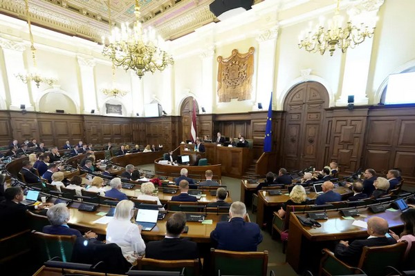 Латвия: От ратификации до денонсации Конвенции за один год (хронология)