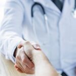 Симптомы алкоголизма, которые нельзя игнорировать: когда стоит пройти лечение