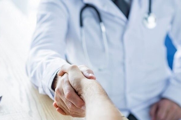 Симптомы алкоголизма, которые нельзя игнорировать: когда стоит пройти лечение