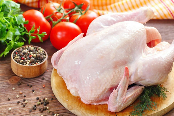 Прогноз цен на курятину: Сколько продлится снижение цен на мясо птицы для потребителей