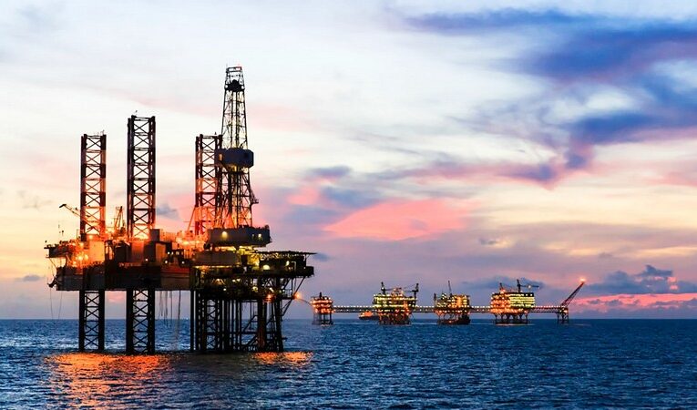 Анализ цен на нефть: рост на фоне дипломатического застоя