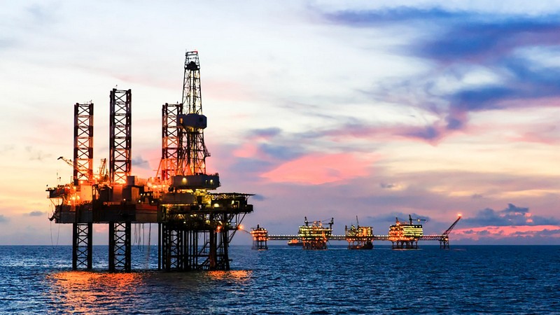 Анализ цен на нефть: рост на фоне дипломатического застоя