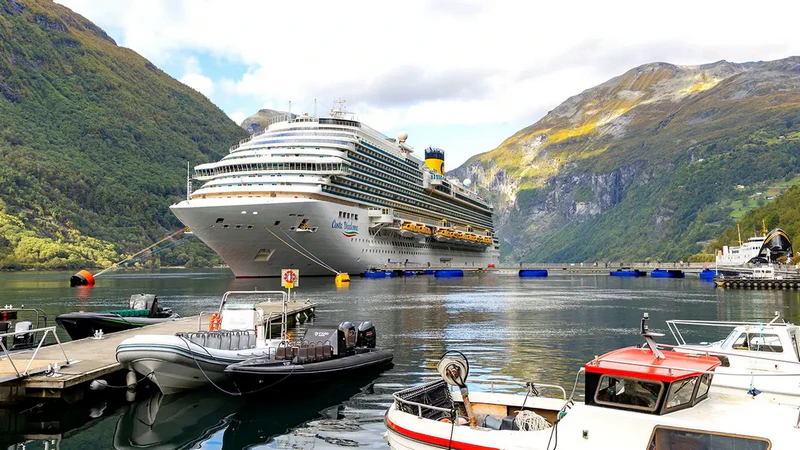 Санитарные протоколы Carnival Corporation: Costa Cruises запретила вынос еды из буфетов