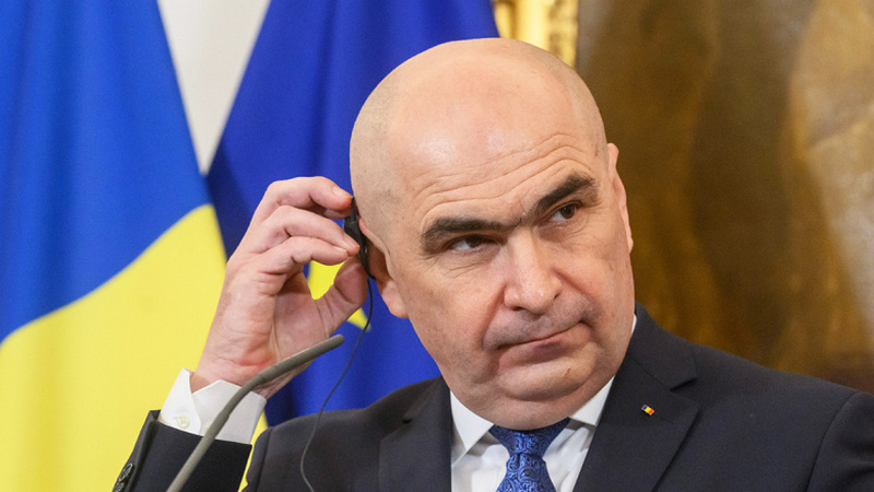 Правительство Румынии на грани краха: вотум недоверия Илие Болояну