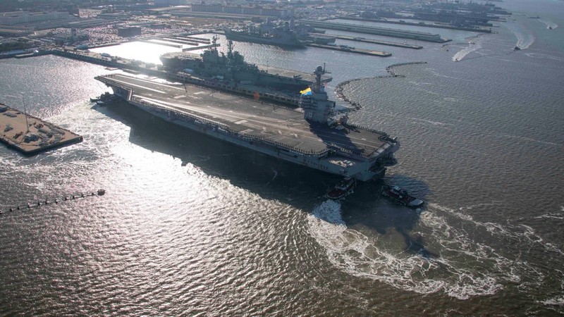 Рекорд ВМС США: USS Gerald R. Ford возвращается после 314 суток в море