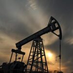 Риски для судоходства: почему нефть марки Brent вернулась к отметке в 93 доллара