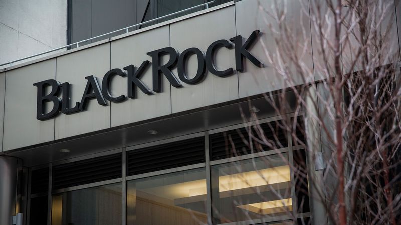Историческая планка преодолена: под управлением BlackRock находится рекордный объем мирового капитала в 15,34 триллиона долларов