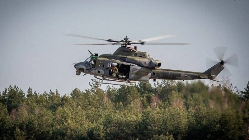 Авиационное ЧП в Чехии: на военной базе потерпел крушение вертолет Venom