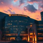 Деловой квартал в Мумбаи со зданием Национальной фондовой биржи Индии в лучах заката