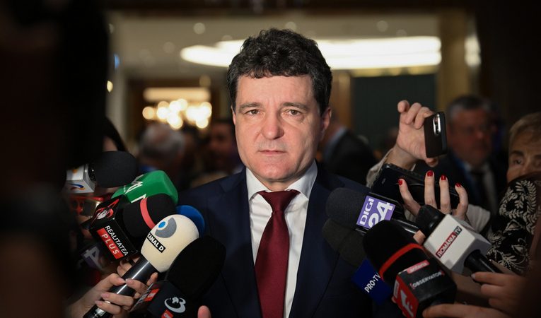 Политический кризис в Румынии: глава государства готовится назвать нового премьер-министра